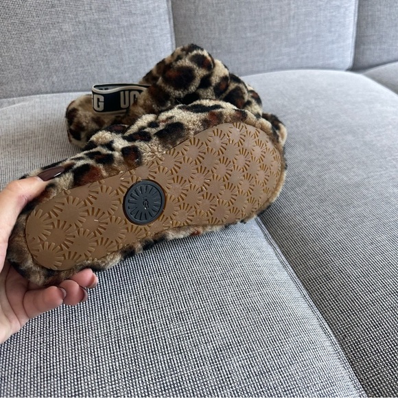 UGG Fluff Yeah Leopard Slippers Elastic Slingback Size 6 Women’s Open Toe Detail - Picture 5 of 7